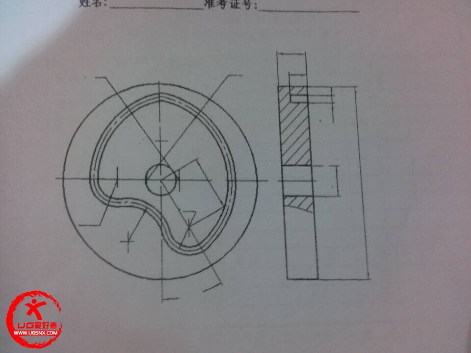 最近考试的题目，题目简单但是没标尺寸，请问谁有见过此图吗，有图的尺寸吗，如有请速回，我会很感激的！