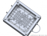 分享一套塑料板凳模具